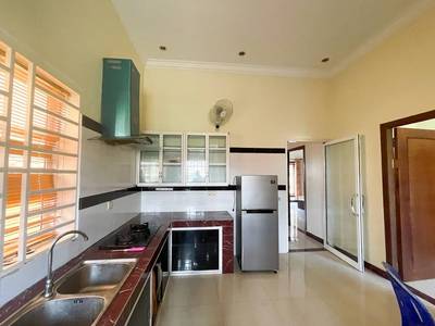 វីឡា តម្លៃ $700
