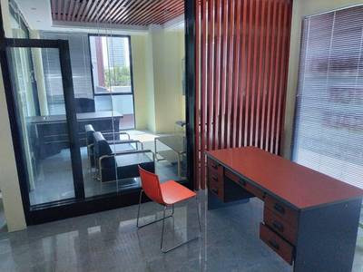 35 sqm Living Size Kanceláře K pronájmu in 7 Makara