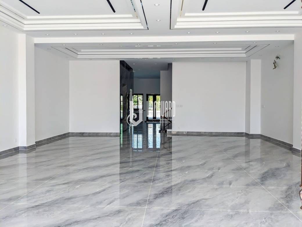 210 sqm Land Size Building For Rent