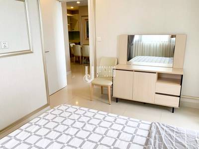 Condo Na prodej in Chamkarmon $240,000