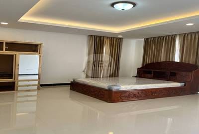 Chroy Changvar双子别墅出租，价格$1,200
