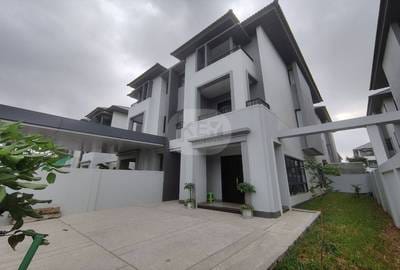 วิลล่าแฝด For Sale & Rent ขนาดที่ดิน 216 ตร.ม.