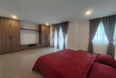 วิลล่าแฝด For Sale & Rent ใน, จรังจ็อมเรฮ 2, รoussey เกอ, พนมเปญ