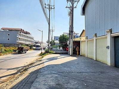 ឃ្លាំង សំរាប់ជួល នៅ ក្រាំងពង្រ, ដង្កោរ, ភ្នំពេញ