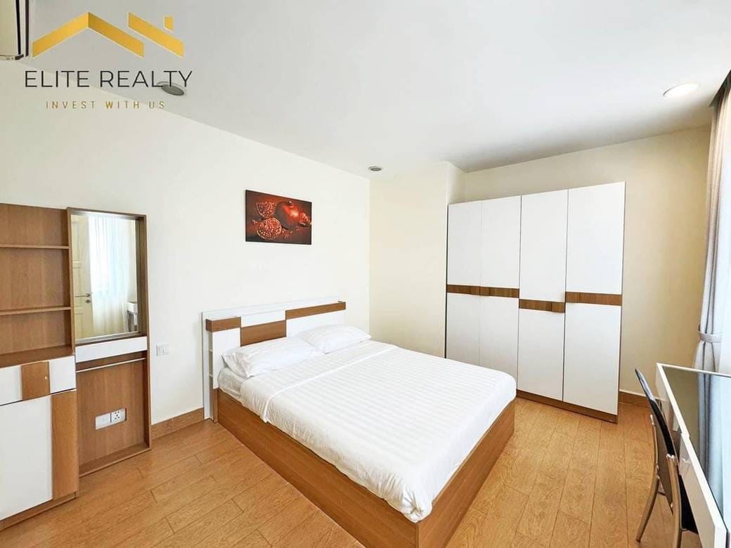 $700 Condo