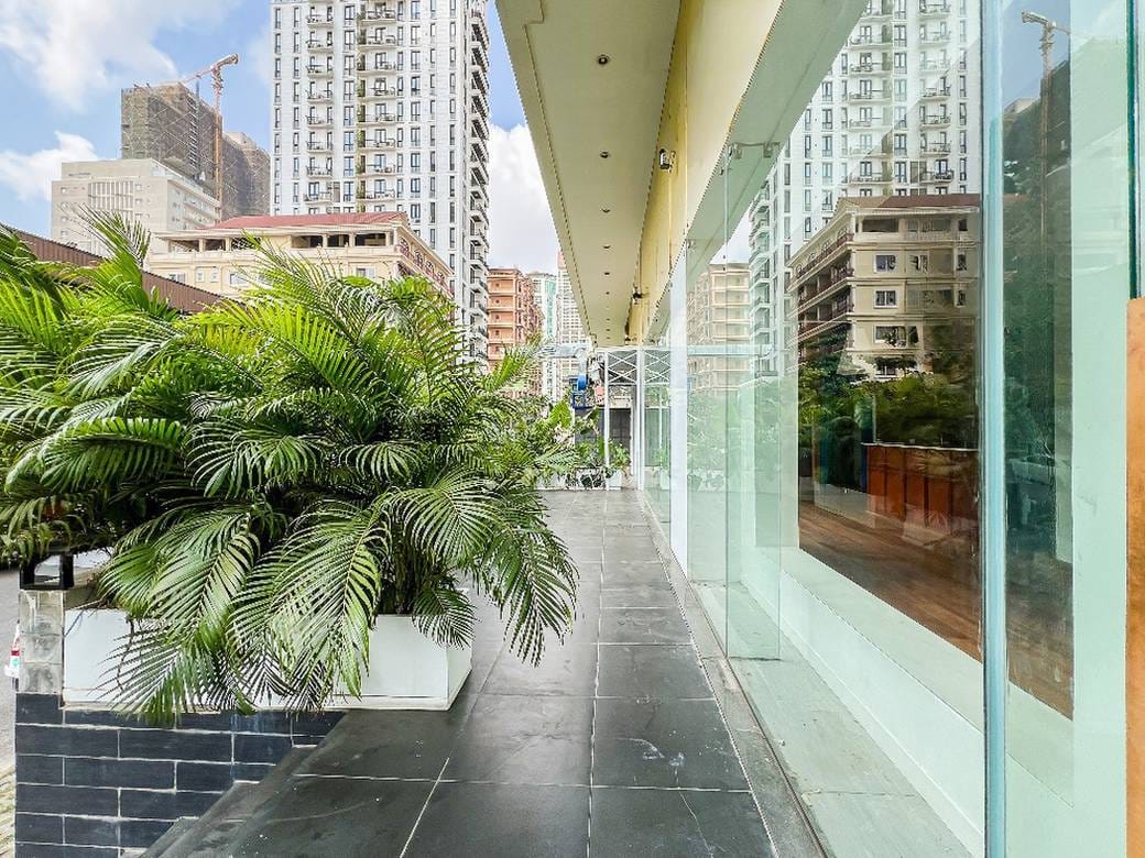 CommercialShophouse À louer de 110 m² habitables à Boeng Keng Kang