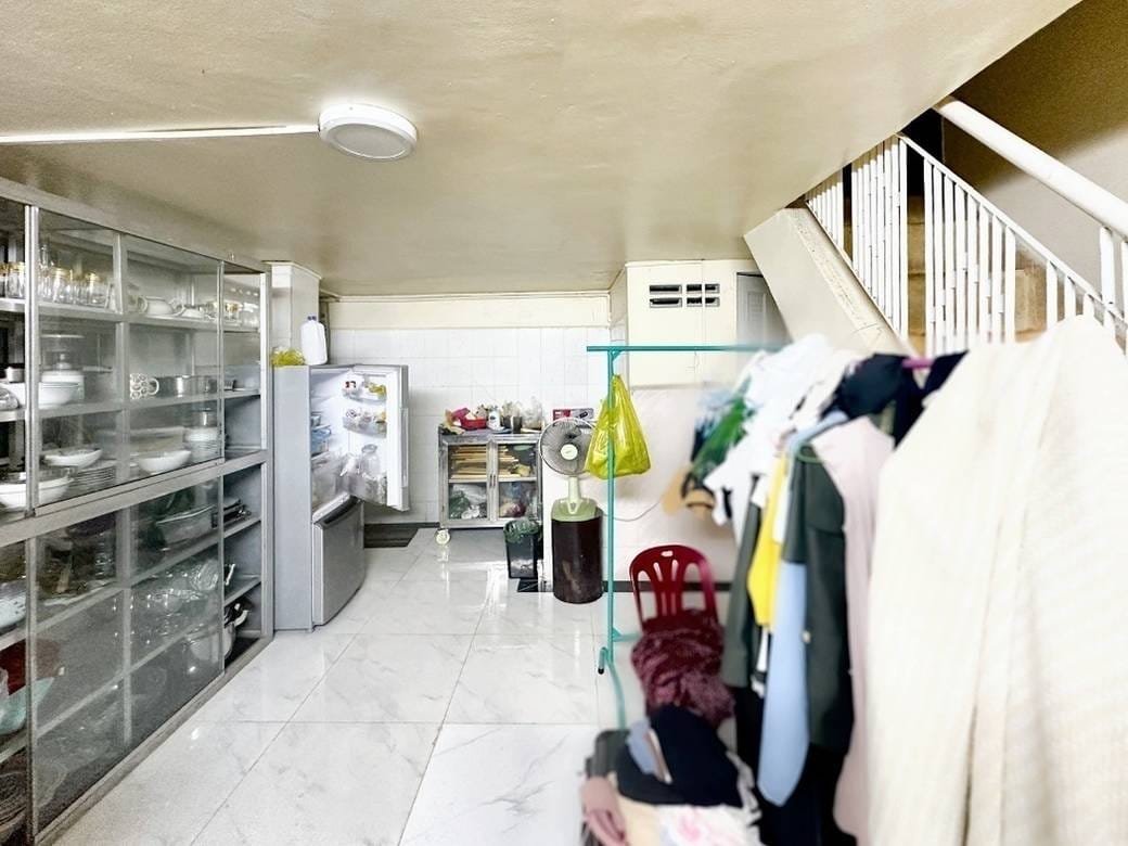 Tuek L'ak 2 Shophouse Na prodej in Tuek L'ak 2