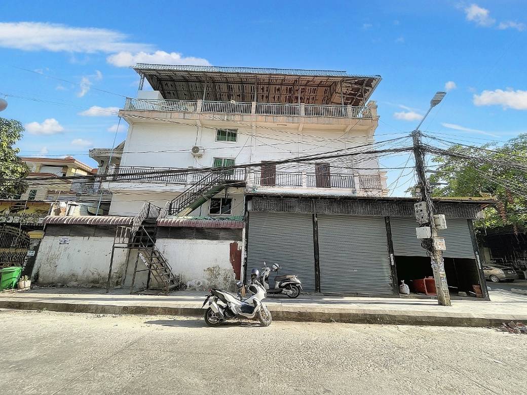 150 sqm Land Size CommercialShophouse For Rent