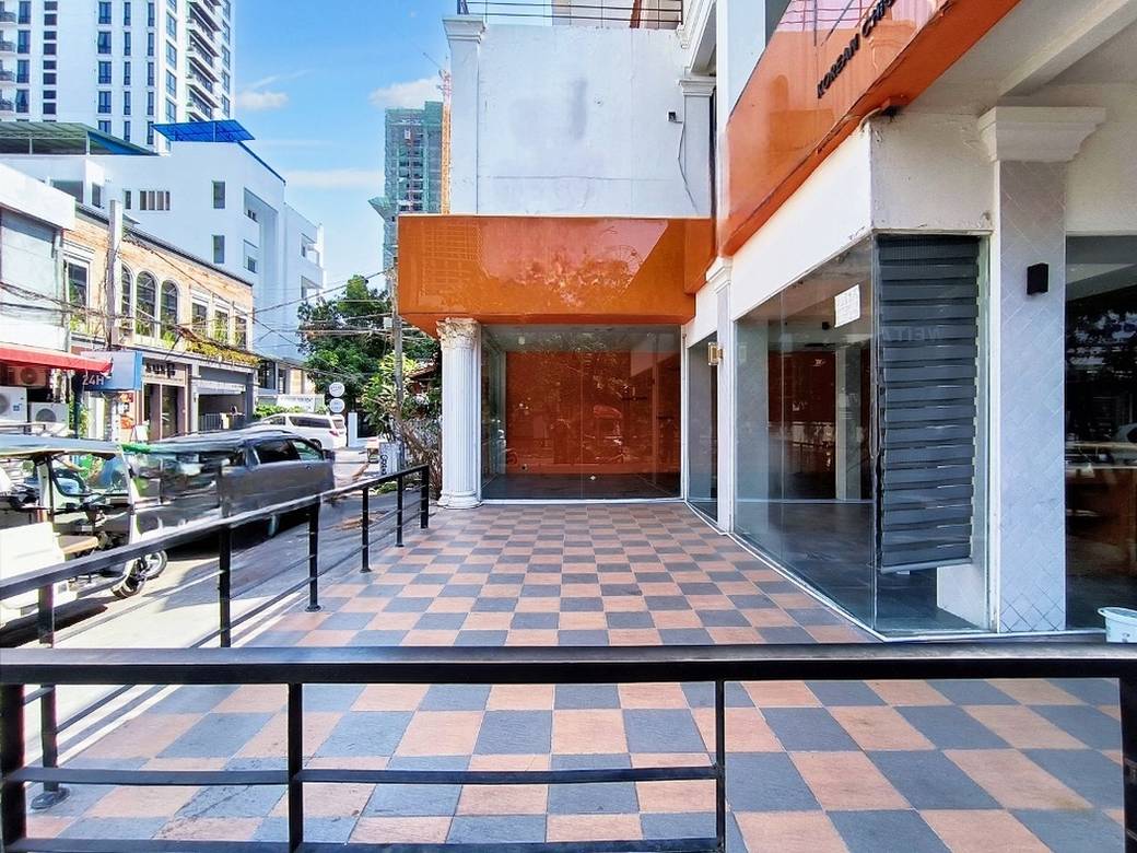 Villa À louer à BKK 1, Boeng Keng Kang, Phnom Penh