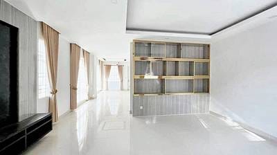 Chroy Changvar双子别墅出售，价格$295,000