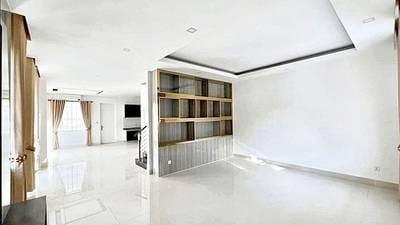 Chroy Changvar双子别墅出售，位于Chroy Changvar