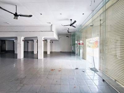 CommercialShophouse Na wynajem o powierzchni działki 200 m² za $1,800