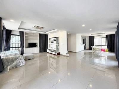 Villa À vendre de 324 m² habitables à Russey Keo