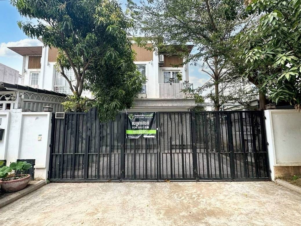 $180,000 Dvojvila