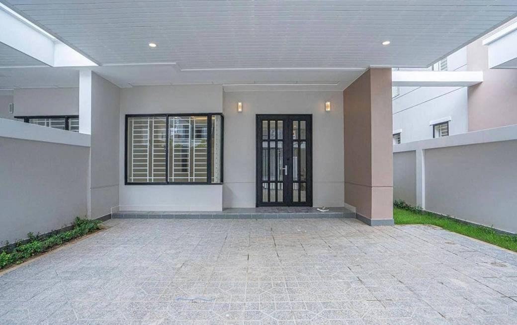 $290,000 Villa