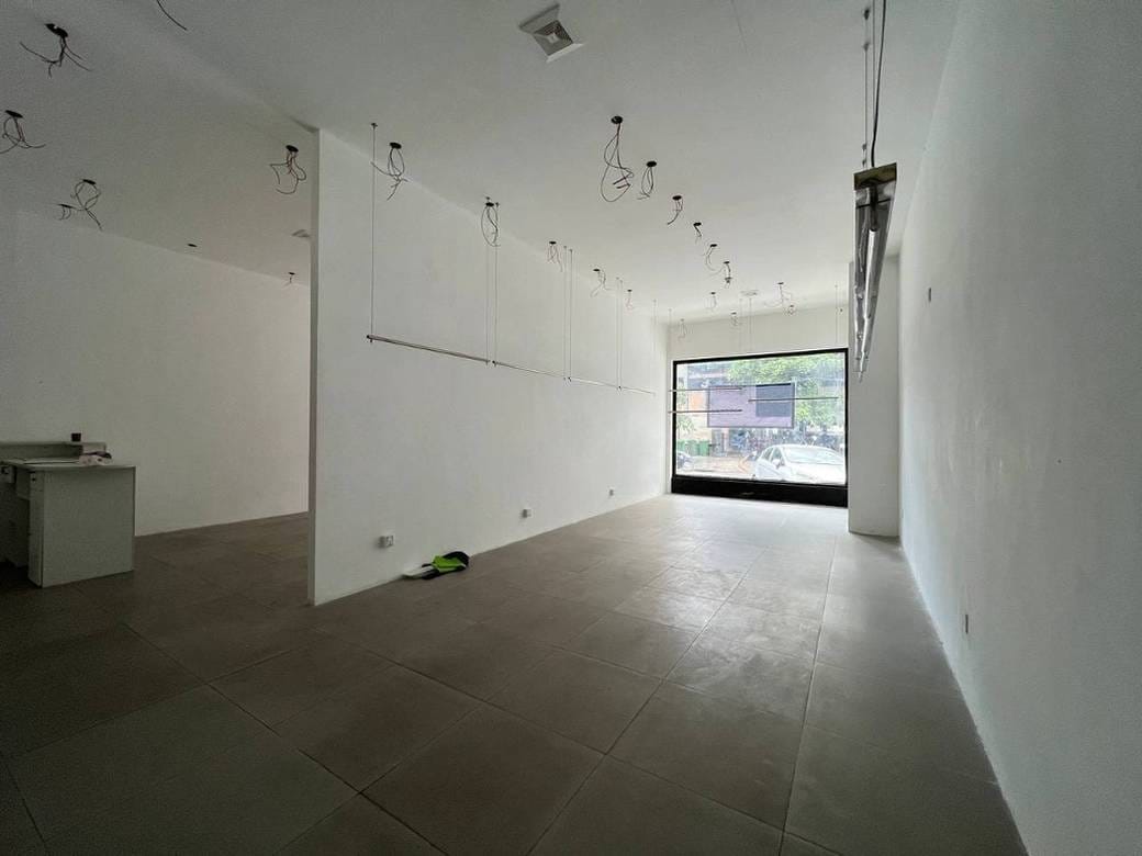 56.25 sqm Land Size Shophouse K pronájmu