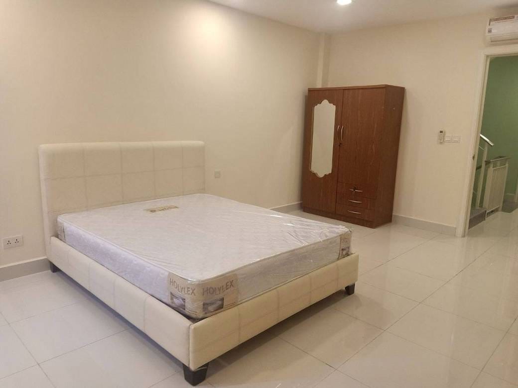 Villa À louer de 60 m² habitables à Sen Sok