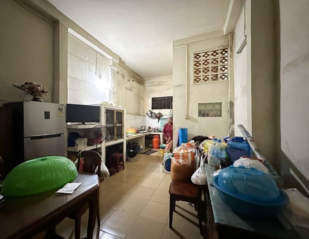 Daun Penh店屋出售，位于Daun Penh