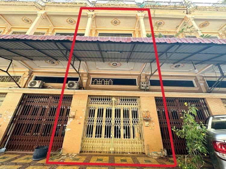 ផ្ទះល្វែង សំរាប់លក់ នៅ Boeung Salang, Toul Kork, Phnom Penh