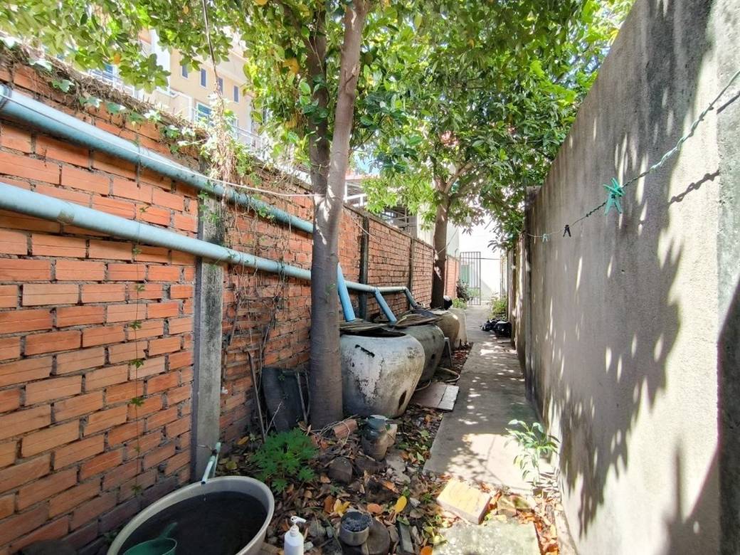 ที่ดิน สำหรับขาย ขนาดที่ดิน 104 ตร.ม. ราคา $65,000