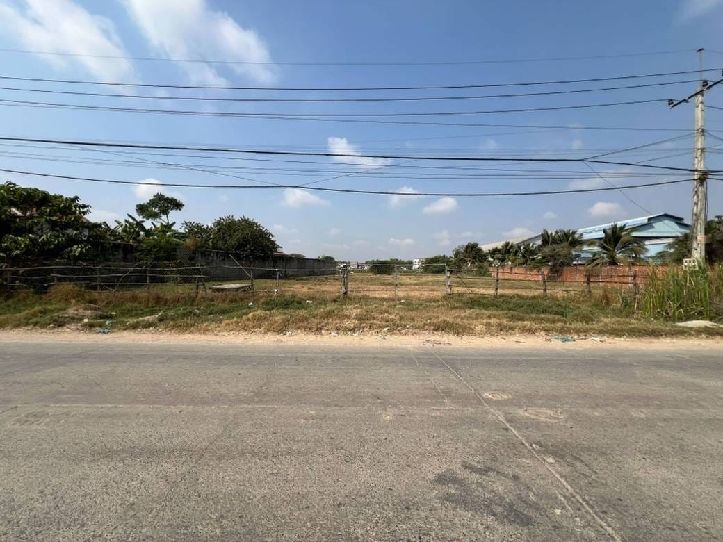 8,700 sqm Land Size Lot Для Продажи