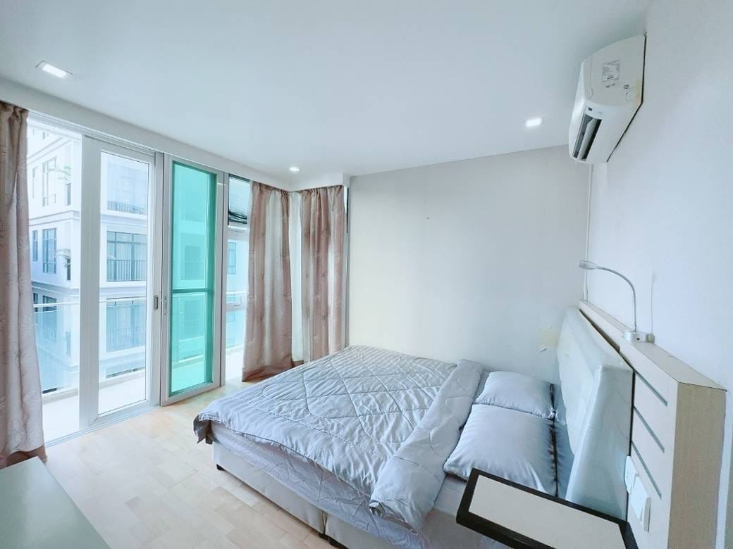 2 Bedrooms Condo K pronájmu for $1,100