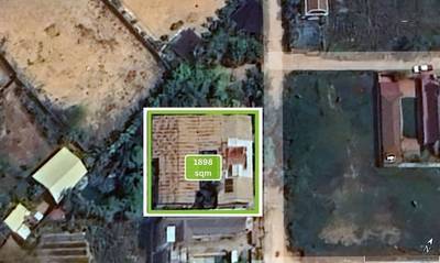 $750,000 Resort