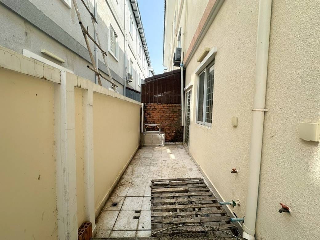 $600 Shophouse