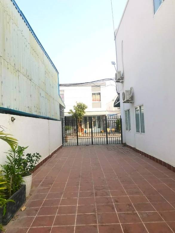 House and lot Na prodej in Kamboul $95,000