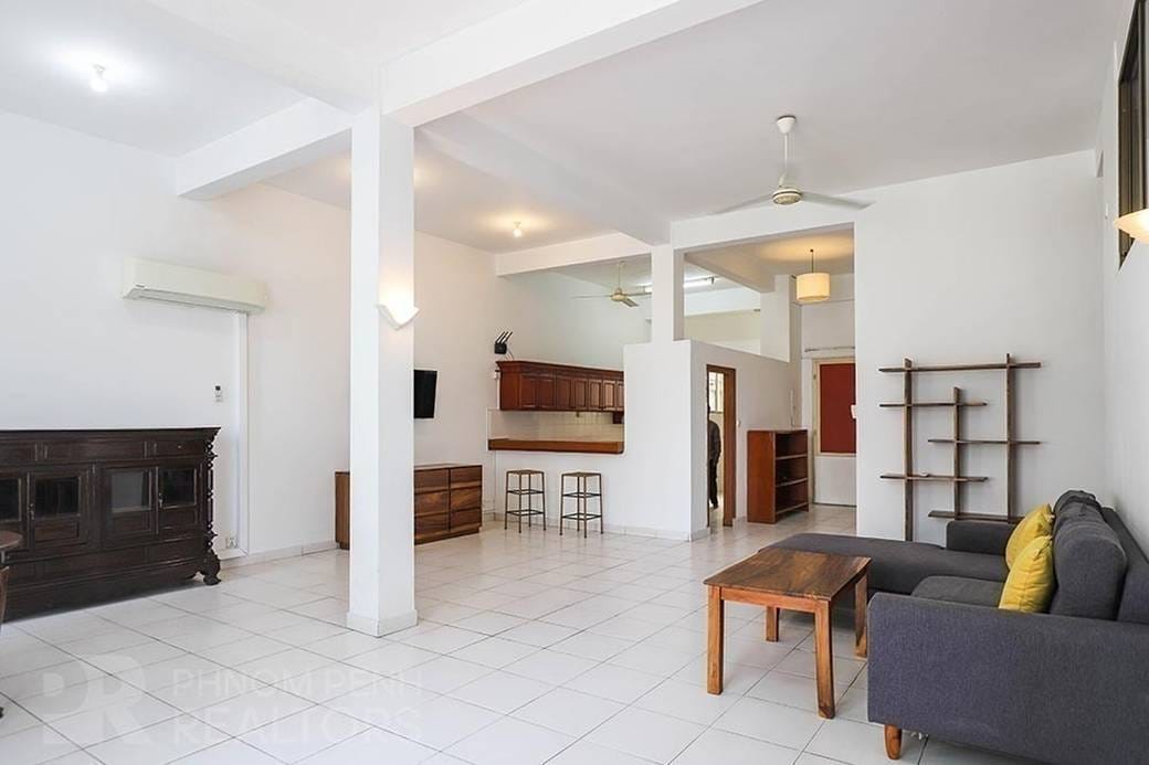 170 sqm Land Size Flat House For Rent