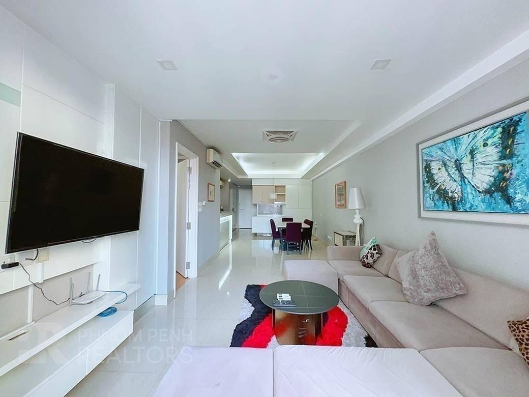 $1,100 Condo