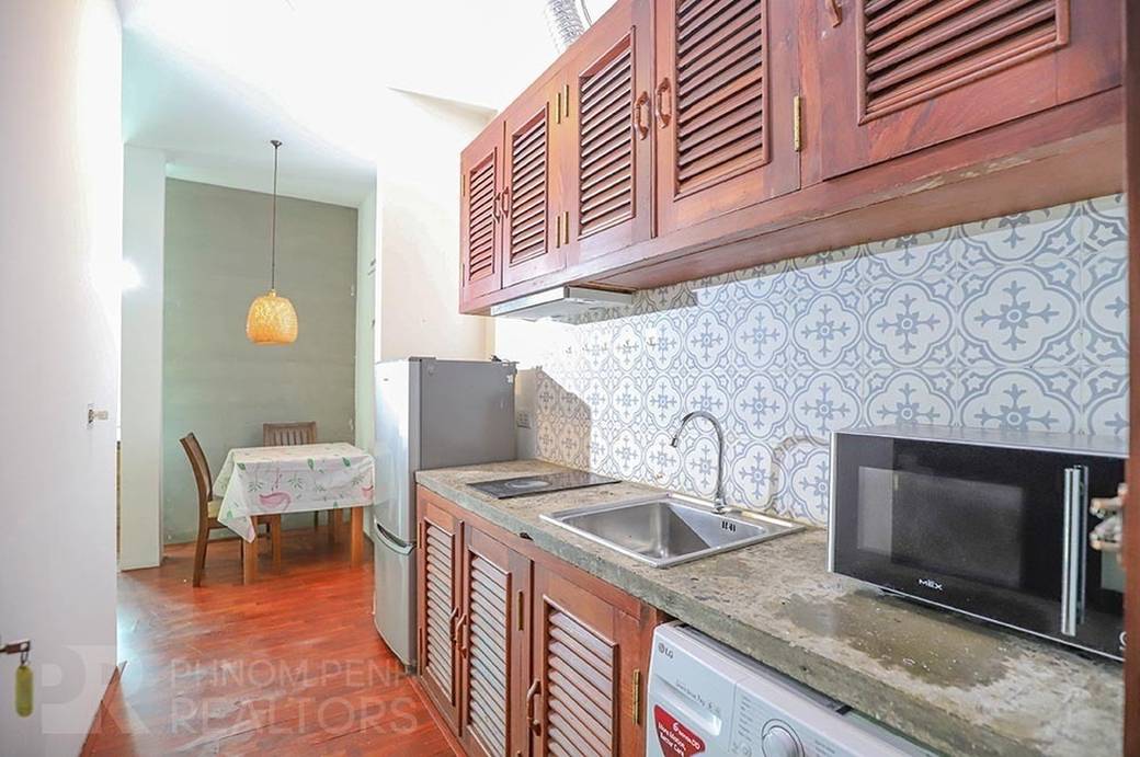 ផ្ទះល្វែង តម្លៃ $400