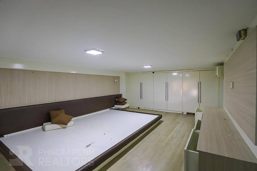 Maison mitoyenne À vendre à, Phsar Chas, Daun Penh, Phnom Penh
