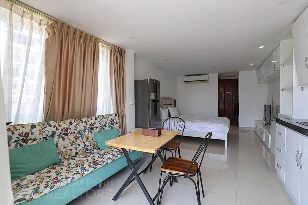 $350 Flat House