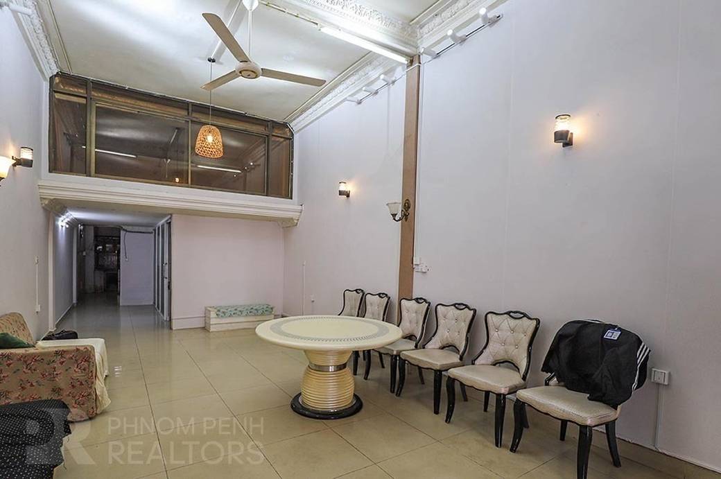 104 sqm Land Size CommercialShophouse Для Аренды