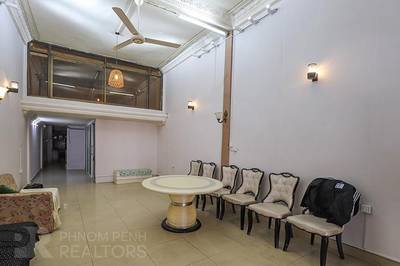 104 sqm Land Size CommercialShophouse Для Аренды