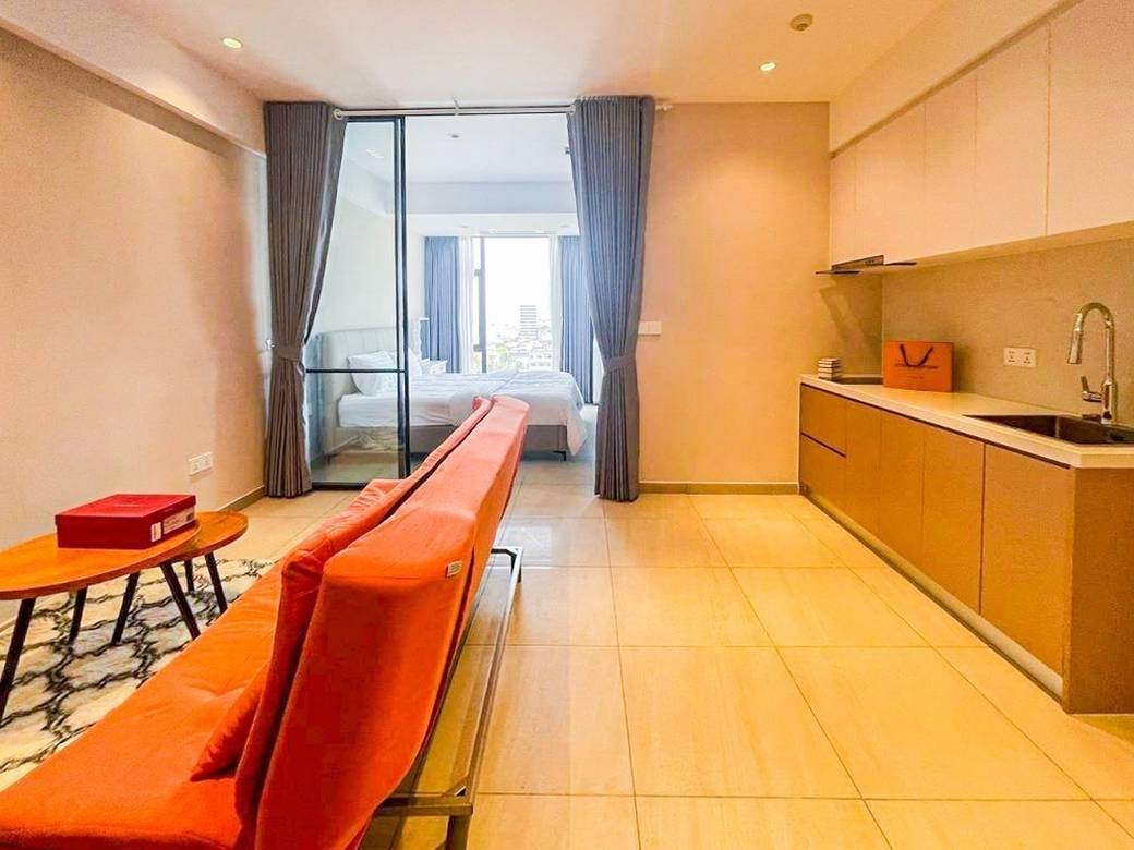 48 sqm Living Size Condo K pronájmu in Toul Kork