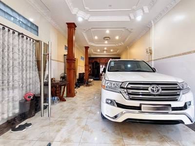 Boeng Keng KangCommercialShophouse出租，位于Boeng Keng Kang