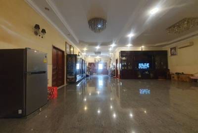 ផ្ទះលក់ដូរ តម្លៃ $2,450,000