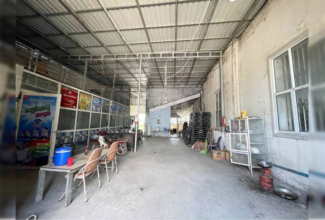 Chaom Chau 1 Entrepôt À vendre à Chaom Chau 1