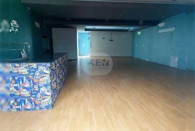 Daun Penh店屋出租，价格$2,900