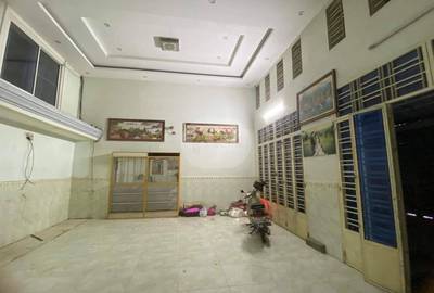 Shophouse K pronájmu in Sen Sok $4,000