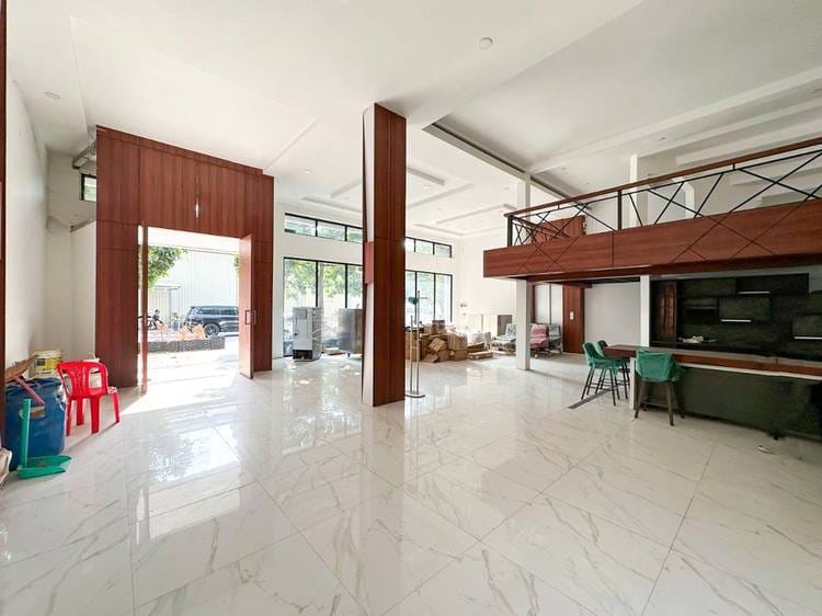 Flat House Na wynajem w Chroy Changvar, Phnom Penh