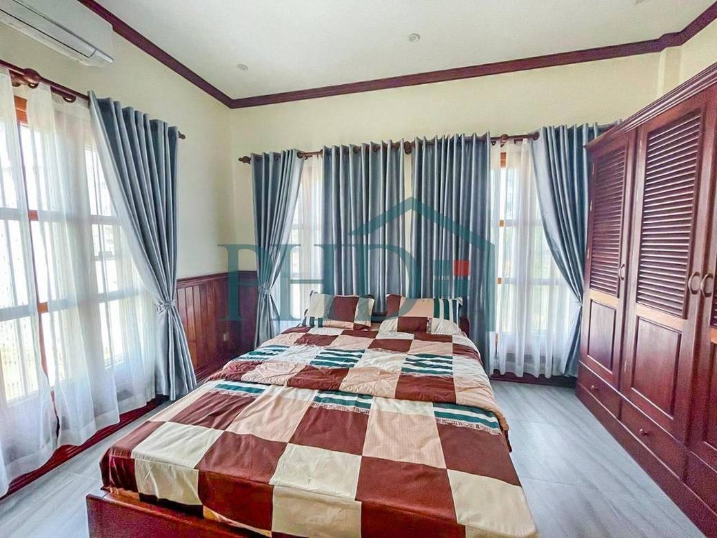 $1,000 House