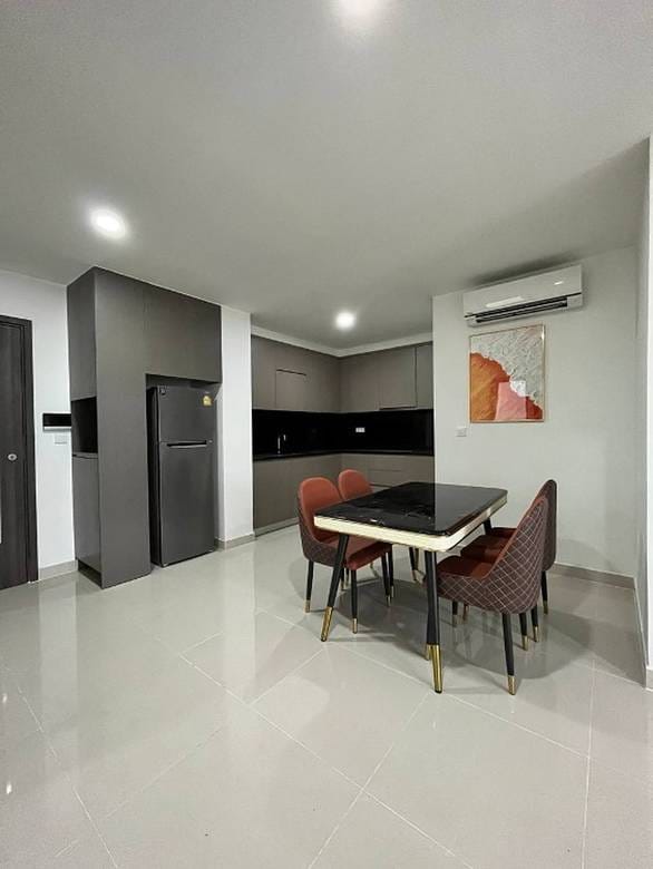 128平方米土地面积的公寓For Sale & Rent
