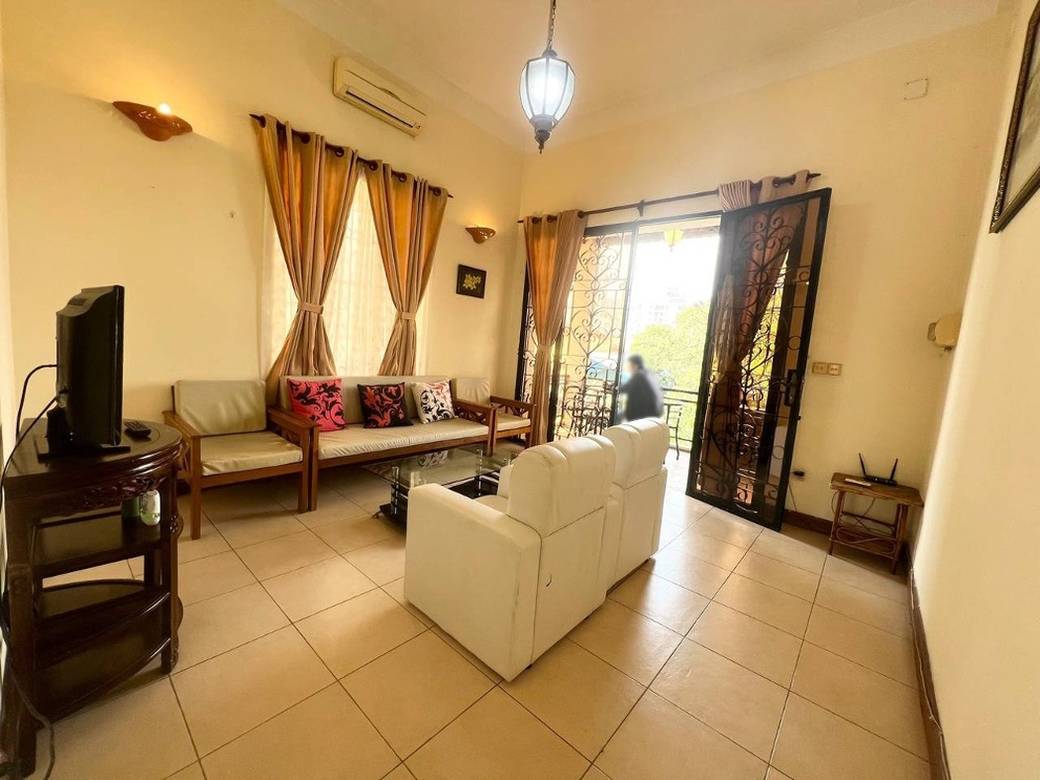 $450 Condo