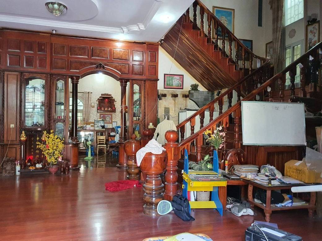 $570,000 Vila