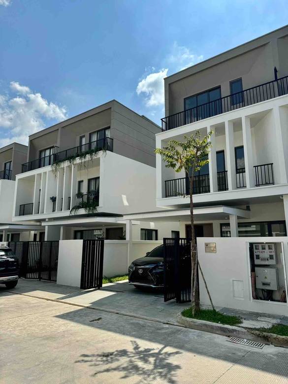 Chankiri​​ Palm Creek | $215,000 Dvojvila