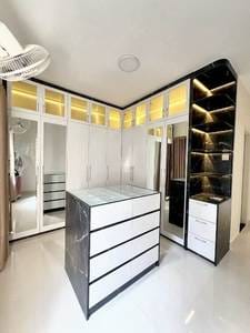 Borey Peng Huoth: The Star Platinum Polaris​ II | Furnished CommercialShophouse For Sale
