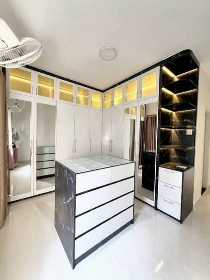 Borey Peng Huoth: The Star Platinum Polaris​ II | Furnished CommercialShophouse For Sale